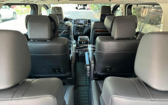 2020 Toyota Hiace Super Grandia Elite 2.8 AT in Manila, Metro Manila-6