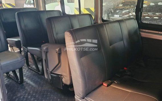 2018 Toyota Hiace  Commuter 3.0 M/T in Quezon City, Metro Manila-6