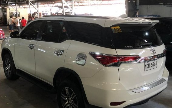 White Toyota Fortuner 2016 for sale in Automatic-3