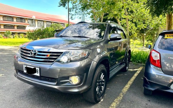 White Toyota Fortuner 2015 for sale in Silang-1