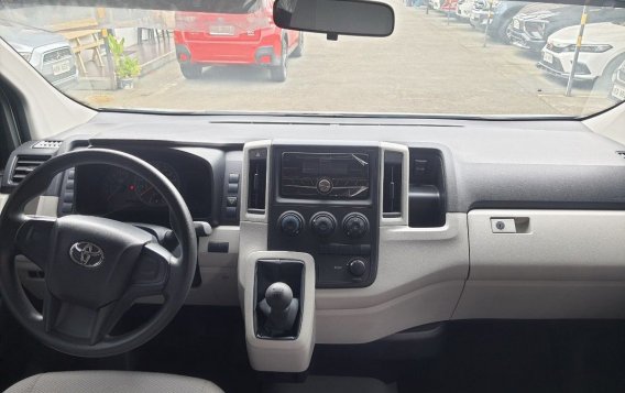 White Toyota Hiace 2020 for sale in Marikina-6