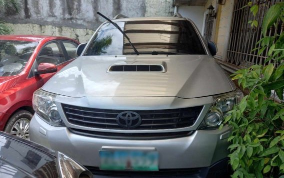 White Toyota Fortuner 2007 for sale in Quezon City-1