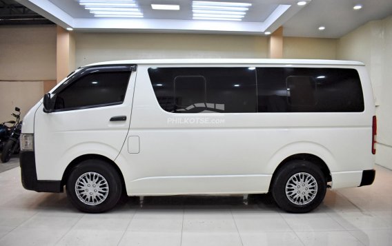 2015 Toyota Hiace  Commuter 3.0 M/T in Lemery, Batangas-4