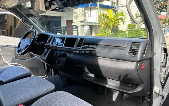 2019 Toyota Hiace  GL Grandia A/T in Manila, Metro Manila-13