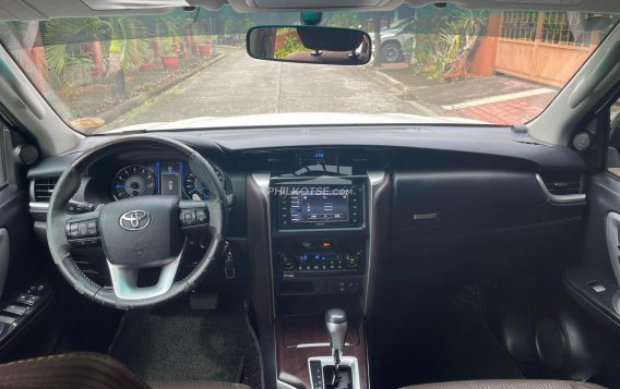 2017 Toyota Fortuner  2.7 G Gas A/T in Parañaque, Metro Manila-5