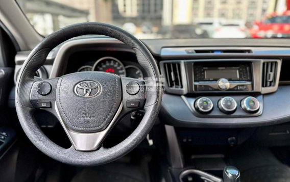 2018 Toyota RAV4 in Makati, Metro Manila-13
