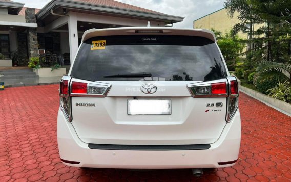 2017 Toyota Innova  2.8 V Diesel AT in Manila, Metro Manila-5