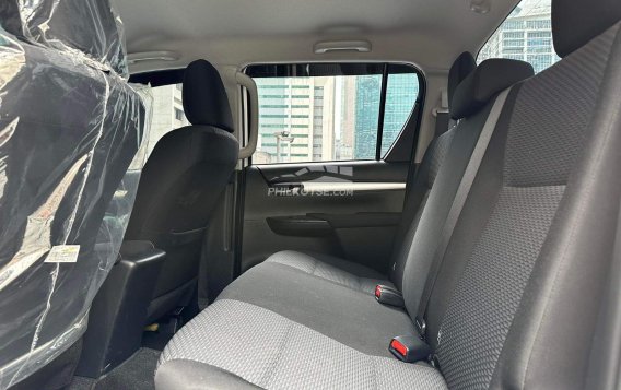 2023 Toyota Hilux in Makati, Metro Manila-9