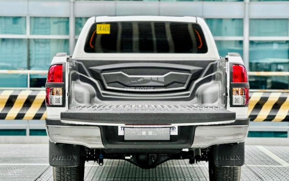 2023 Toyota Hilux in Makati, Metro Manila-3