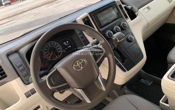 2020 Toyota Hiace  GL Grandia 3.0 A/T 2-Tone in Manila, Metro Manila-7