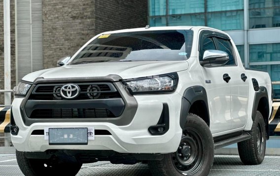 2023 Toyota Hilux in Makati, Metro Manila-2