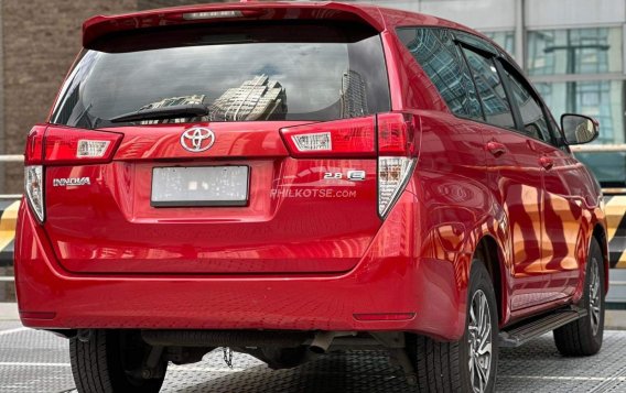 2021 Toyota Innova  2.8 E Diesel AT in Makati, Metro Manila-4