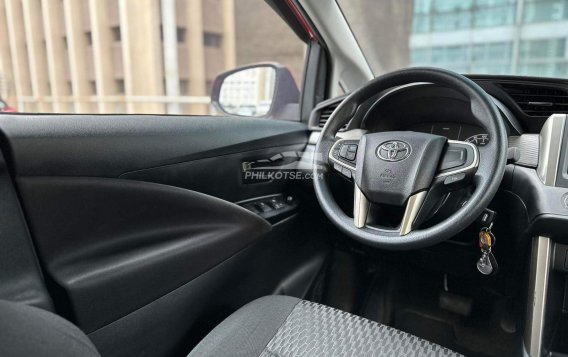 2021 Toyota Innova  2.8 E Diesel AT in Makati, Metro Manila-8