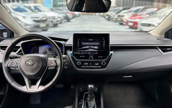 2020 Toyota Corolla Altis  1.6 V CVT in Makati, Metro Manila-10