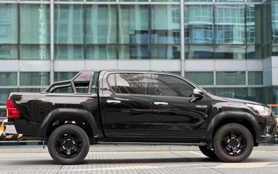 2017 Toyota Hilux in Makati, Metro Manila-5