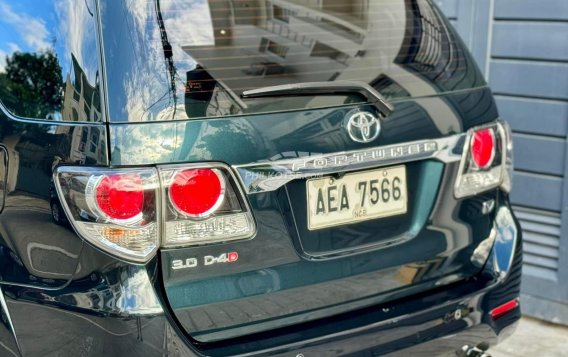 2015 Toyota Fortuner  2.8 V Diesel 4x4 AT in Manila, Metro Manila-9