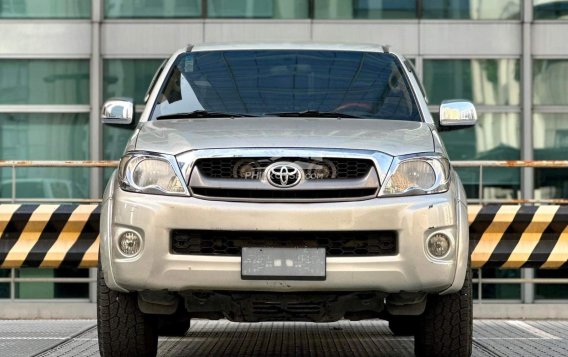 2009 Toyota Hilux  2.4 G DSL 4x2 M/T in Makati, Metro Manila