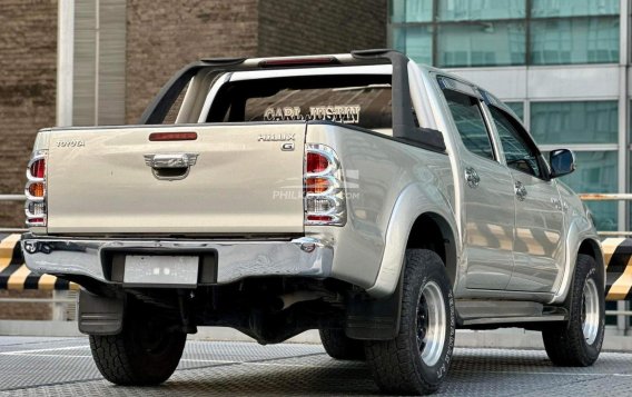 2009 Toyota Hilux  2.4 G DSL 4x2 M/T in Makati, Metro Manila-8