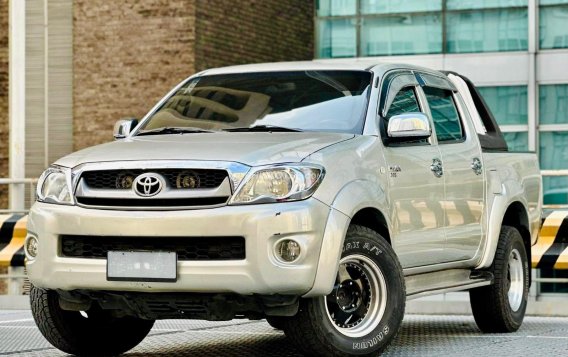 2009 Toyota Hilux in Makati, Metro Manila-1