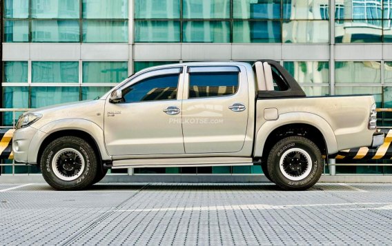 2009 Toyota Hilux in Makati, Metro Manila-8