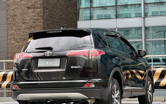 2017 Toyota RAV4  2.5 Active 4X2 AT in Makati, Metro Manila-3