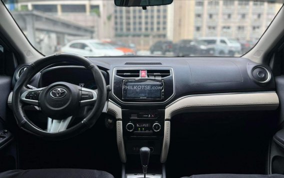2019 Toyota Rush  1.5 G AT in Makati, Metro Manila-16