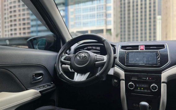 2019 Toyota Rush  1.5 G AT in Makati, Metro Manila-11