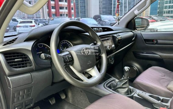 2019 Toyota Hilux  2.4 E DSL 4x2 M/T in Makati, Metro Manila-20