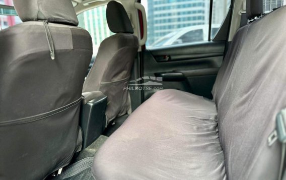 2019 Toyota Hilux  2.4 E DSL 4x2 M/T in Makati, Metro Manila-11