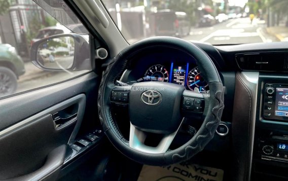 2019 Toyota Fortuner 2.4 V Pearl Diesel 4x2 AT in Manila, Metro Manila-13