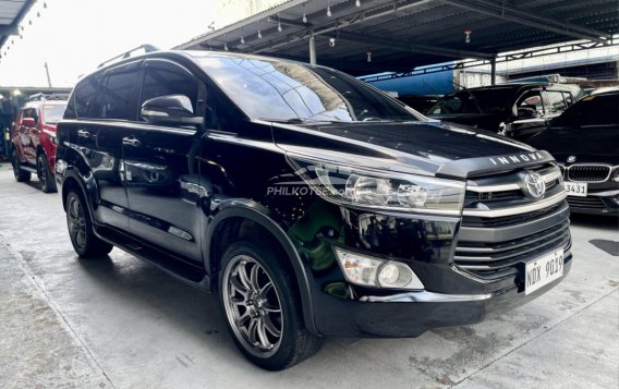 2016 Toyota Innova  2.8 E Diesel MT in Las Piñas, Metro Manila-11