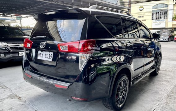 2016 Toyota Innova  2.8 E Diesel MT in Las Piñas, Metro Manila-7