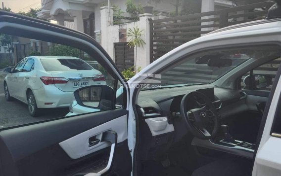 2022 Toyota Veloz V CVT (Platinum White Pearl Mica) in Manila, Metro Manila-10