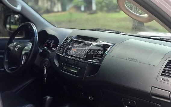 2015 Toyota Fortuner  2.4 V Diesel 4x2 AT in Manila, Metro Manila-20