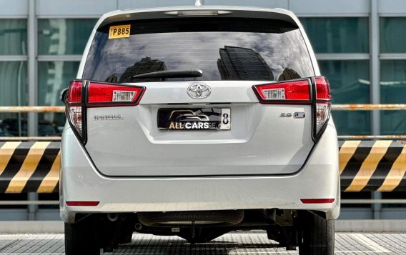 2020 Toyota Innova  2.8 E Diesel AT in Makati, Metro Manila-5