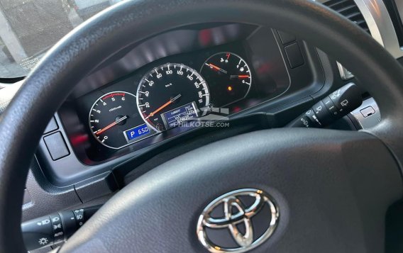 2019 Toyota Hiace  Super Grandia (Leather) 2.5 A/T 2-Tone in Manila, Metro Manila-6