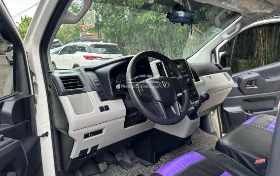 2021 Toyota Hiace  Commuter Deluxe in Manila, Metro Manila-10