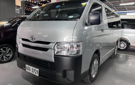 2018 Toyota Hiace in Caloocan, Metro Manila-6