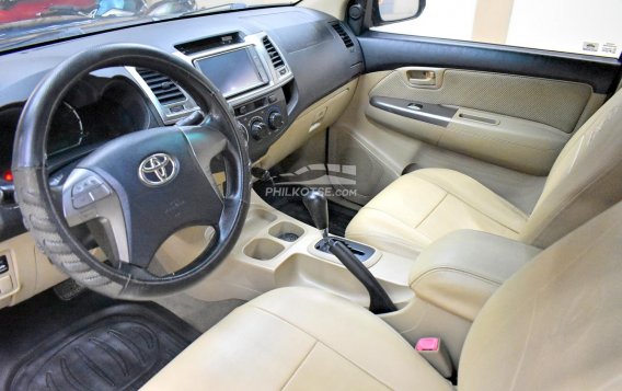 2015 Toyota Hilux  2.4 G DSL 4x2 A/T in Lemery, Batangas-11