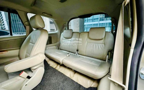 2011 Toyota Innova in Makati, Metro Manila-4