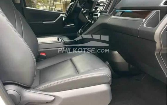2021 Toyota Hiace Super Grandia Elite 2.8 AT in Manila, Metro Manila-2