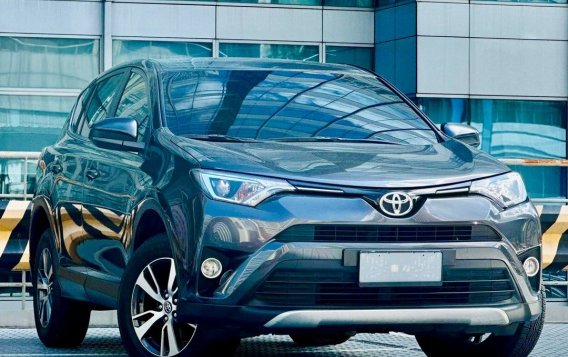 Sell White 2018 Toyota Rav4 in Makati-2