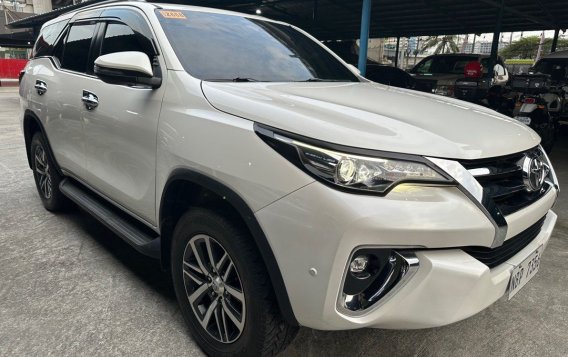 Pearl White Toyota Fortuner 2018 for sale in Manila-2