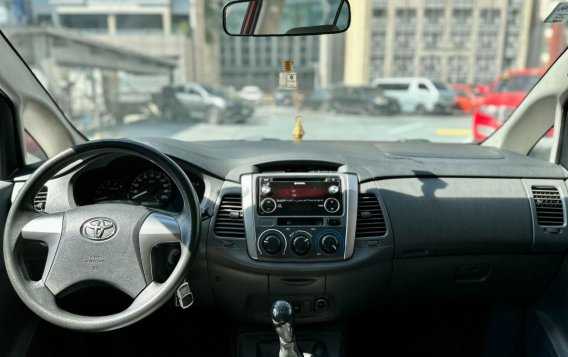 White Toyota Innova 2015 for sale in Makati-6