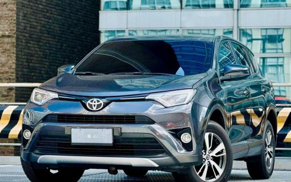 Sell White 2018 Toyota Rav4 in Makati-1