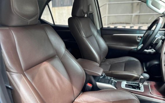 Bronze Toyota Fortuner 2018 for sale in Manual-7