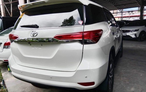 Pearl White Toyota Fortuner 2019 for sale in Pasig-5