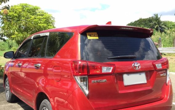 White Toyota Innova 2022 for sale in Manila-5