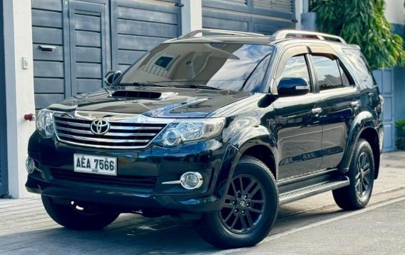 Selling Green Toyota Fortuner 2015 in Manila-1