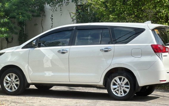 White Toyota Innova 2016 for sale in Automatic-5